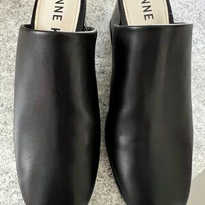 Anne Klein - size 7.5 slip-on shoe